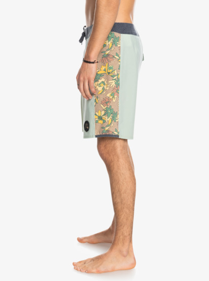 Surfsilk Arch 18" 2022 - Board Shorts for Men  EQYBS04649