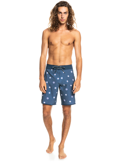 Surfsilk Scallop 19" 2022 - Board Shorts for Men  EQYBS04654