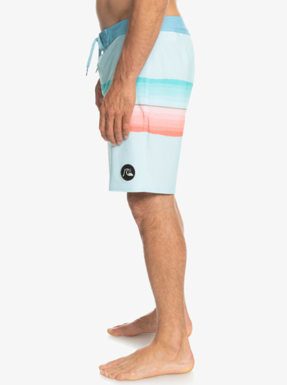 Surfsilk Resin Tint 19" 2022 - Board Shorts for Men  EQYBS04657