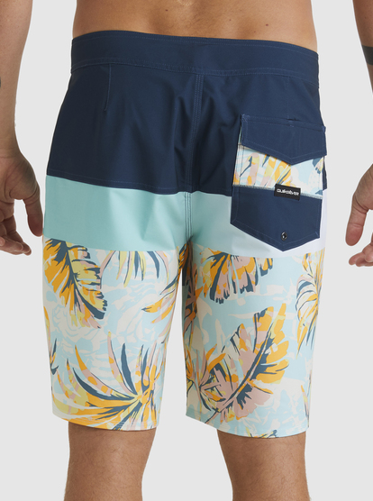 Surfsilk Panel 20" - Boardshorts for Young Men  EQYBS04659