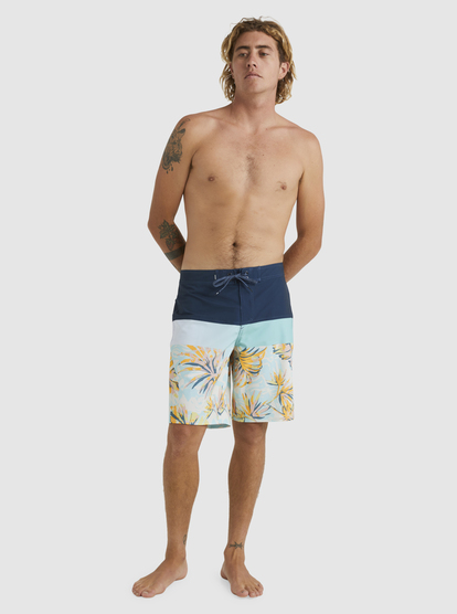 Surfsilk Panel 20" - Boardshorts for Young Men  EQYBS04659