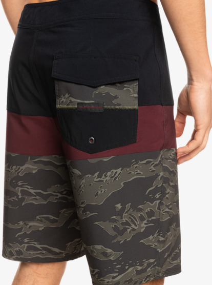 Surfsilk Panel 20" - Boardshorts for Young Men  EQYBS04659