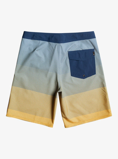 Surfsilk Massive 20" - Boardshorts for Young Men  EQYBS04661