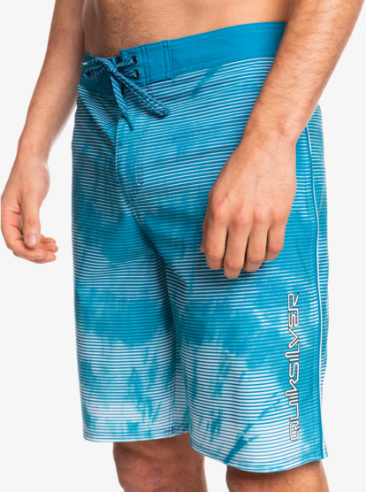 Surfsilk Massive 20" - Boardshorts for Young Men  EQYBS04661