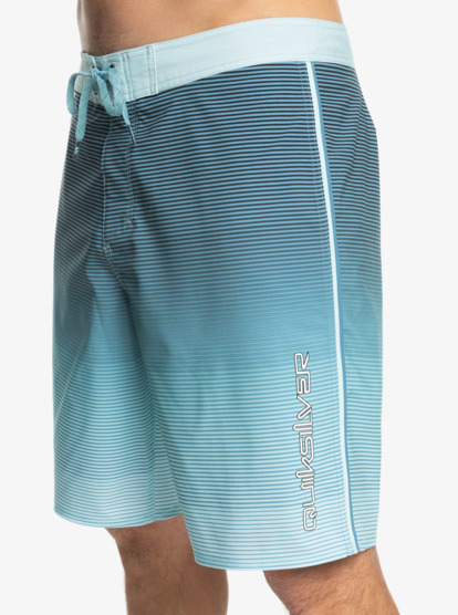 Surfsilk Massive 20" - Boardshorts for Young Men  EQYBS04661