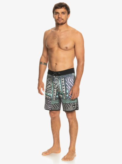 Highlite Scallop 19" - Board Shorts for Men  EQYBS04761
