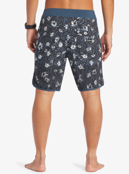 Highlite Scallop 19" - Board Shorts for Men  EQYBS04761