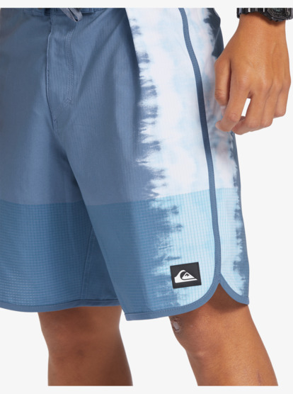 Highlite Scallop 19" - Board Shorts for Men  EQYBS04761
