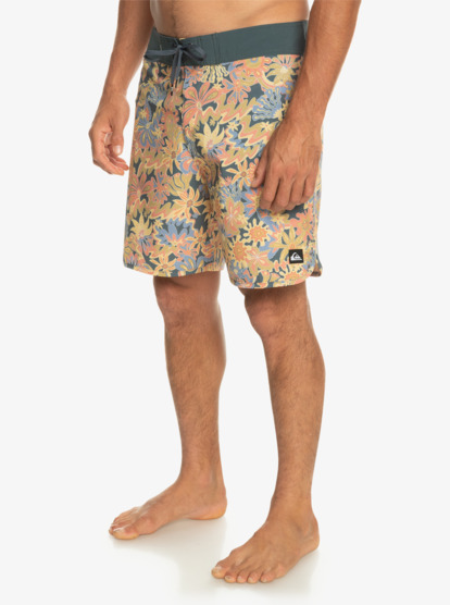 Surfsilk Scallop 18" - Board Shorts for Men  EQYBS04770
