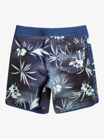 Highlite Scallop 19" - Board Shorts for Men  EQYBS04761