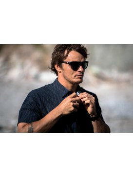 Charger Polarized Floatable - Sunglasses for Men  EQYEY03113