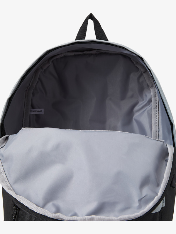 The Poster Logo 26L - Medium Backpack for Men  AQYBP03144