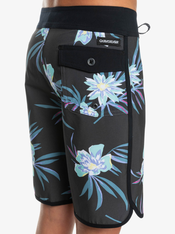 Surfsilk Scallop 17" - Boardshorts for Boys 8-16  EQBBS03613