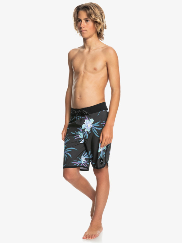 Surfsilk Scallop 17" - Boardshorts for Boys 8-16  EQBBS03613