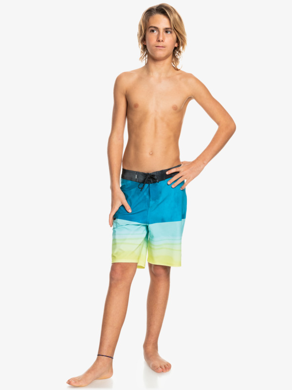 Surfsilk Five-0 17" - Board Shorts for Boys 8-16 EQBBS03631