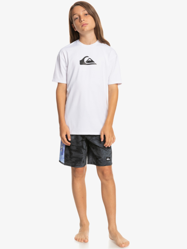 Solid Streak - Short Sleeve UPF 50 Surf T-Shirt for Boys 8-16  EQBWR03227