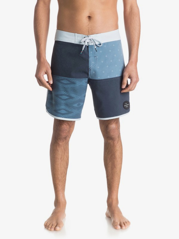 Quad Block Scallop 18" Boardshort EQYBS03473 Quiksilver