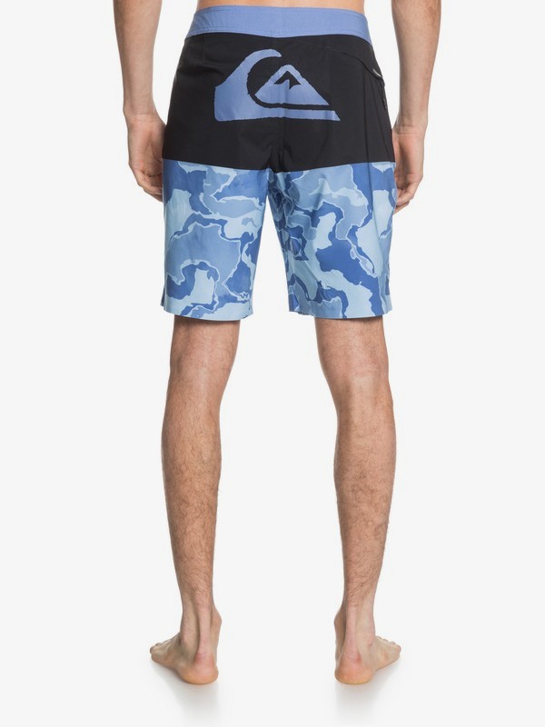 Highline Division Deluxe 19" - Board Shorts for Men  EQYBS04295