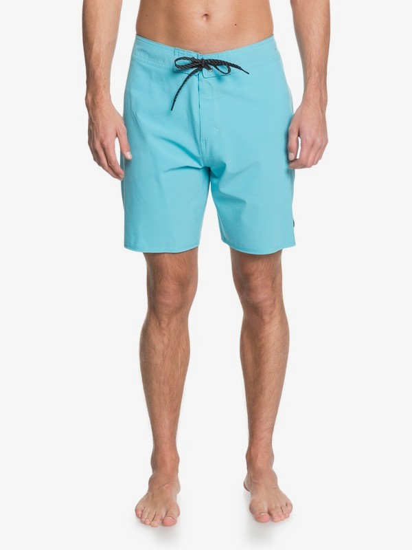 piped sweat shorts