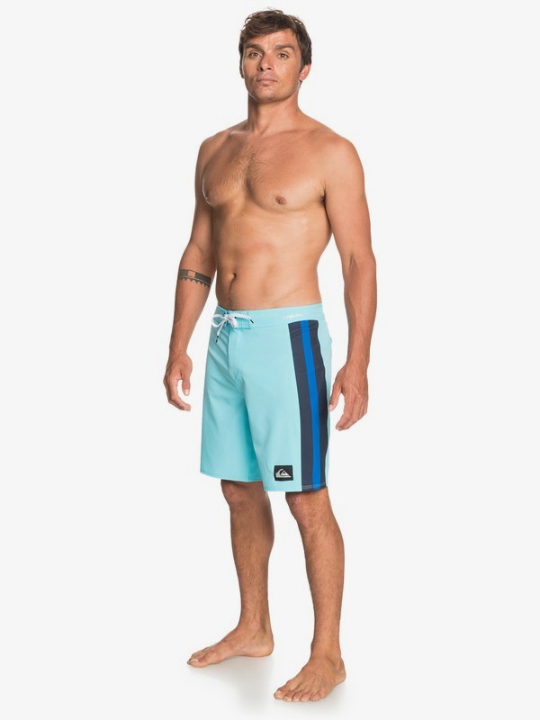 Highline Arch 19" - Board Shorts for Men EQYBS04316