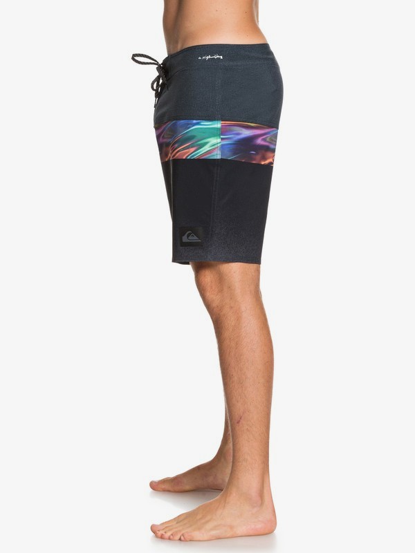 Highline Hold Down 18" - Board Shorts  EQYBS04321