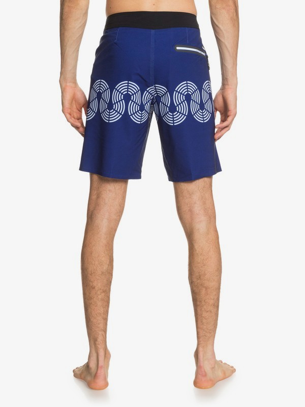 Highline Connected Waves 19" - Board Shorts for Men  EQYBS04398