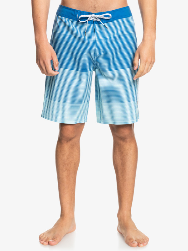 Surfsilk Massive 20" - Board Shorts for Men  EQYBS04528