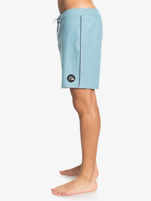 piped sweat shorts