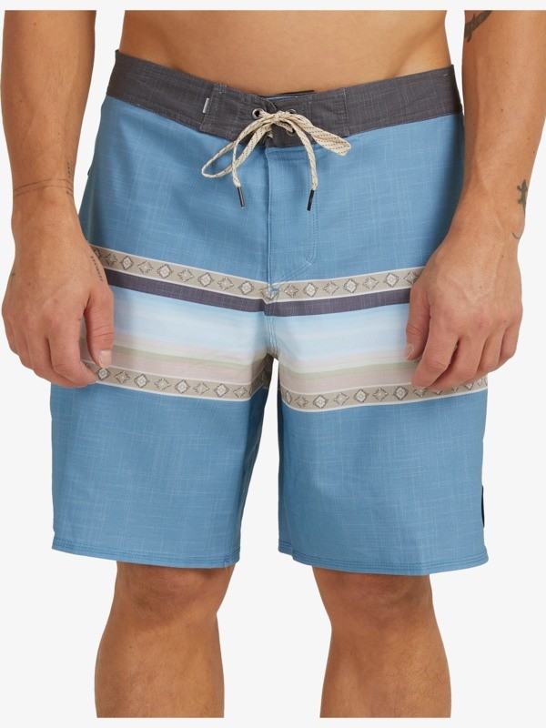 Surfsilk Sun Faded 19" - Board Shorts for Men  EQYBS04556