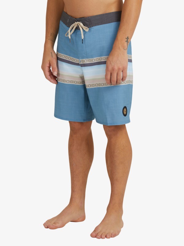 Surfsilk Sun Faded 19" - Board Shorts for Men  EQYBS04556