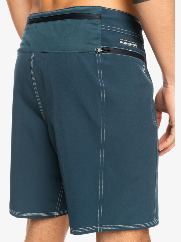 Hydra Motion 18" - Hybrid Board Shorts for Men  EQYBS04593