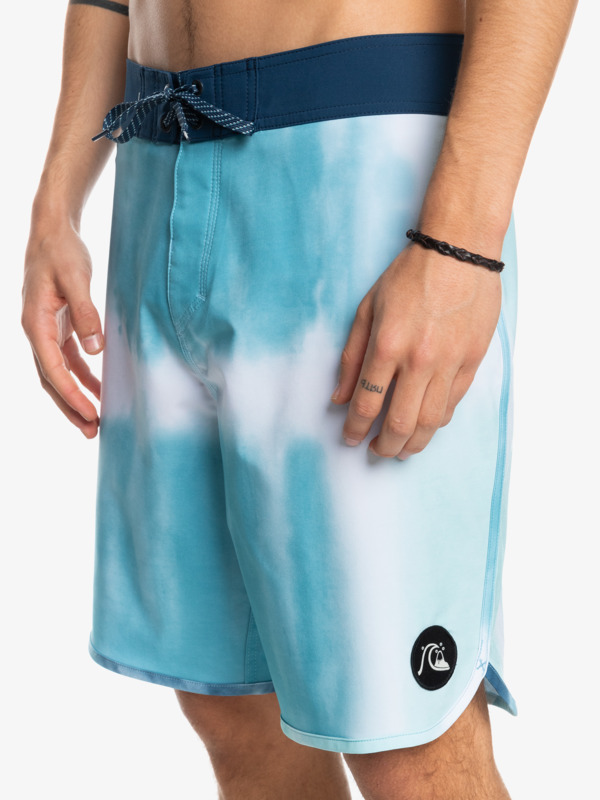 Surfsilk Scallop 19" 2022 - Board Shorts for Men  EQYBS04654