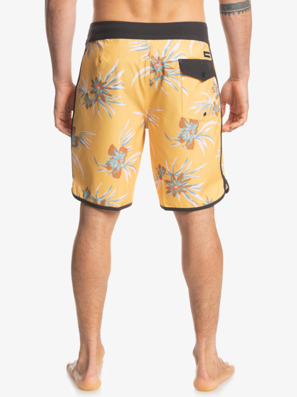 Surfsilk Scallop 19" 2022 - Board Shorts for Men  EQYBS04654
