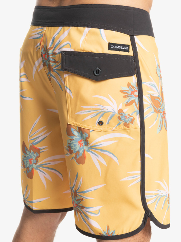Surfsilk Scallop 19" 2022 - Board Shorts for Men  EQYBS04654