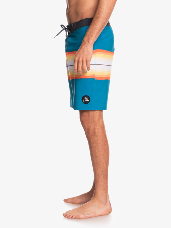 Surfsilk Resin Tint 19" 2022 - Board Shorts for Men  EQYBS04657