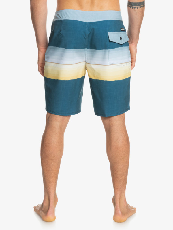 Surfsilk Resin Tint 19" 2022 - Board Shorts for Men  EQYBS04657