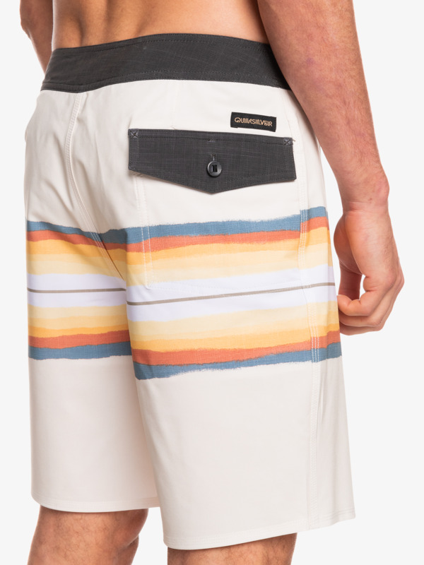 Surfsilk Resin Tint 19" - Board Shorts for Men  EQYBS04657