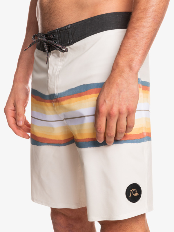 Surfsilk Resin Tint 19" - Board Shorts for Men  EQYBS04657