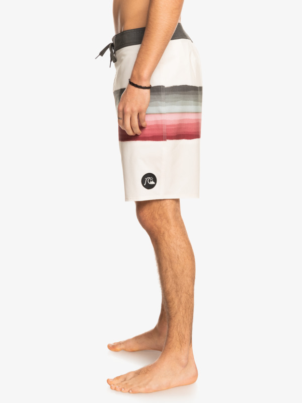 Surfsilk Resin Tint 19" 2022 - Board Shorts for Men  EQYBS04657