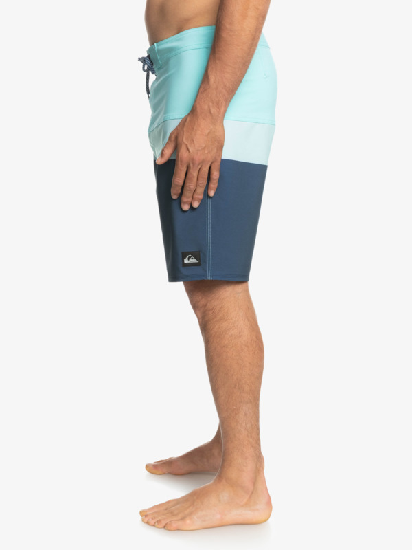 Surfsilk Panel 20" - Boardshorts for Young Men  EQYBS04659
