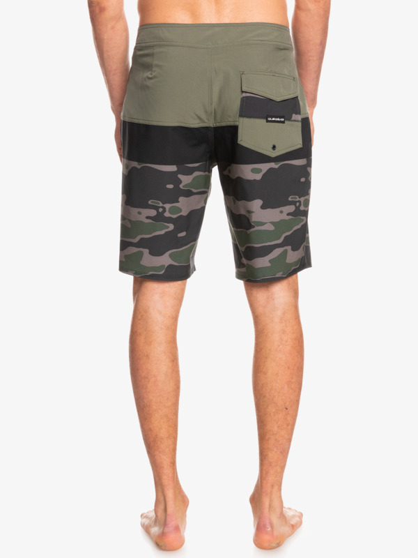 Surfsilk Panel 20" - Boardshorts for Young Men  EQYBS04659