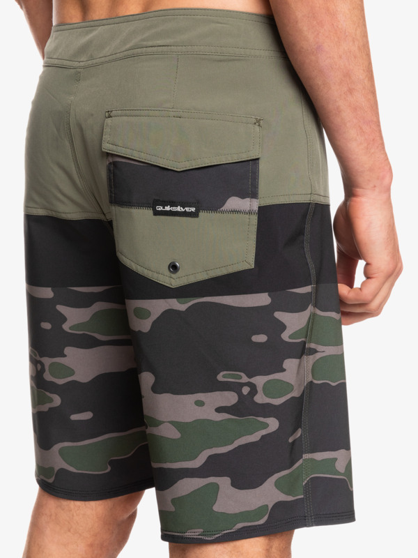 Surfsilk Panel 20" - Boardshorts for Young Men  EQYBS04659