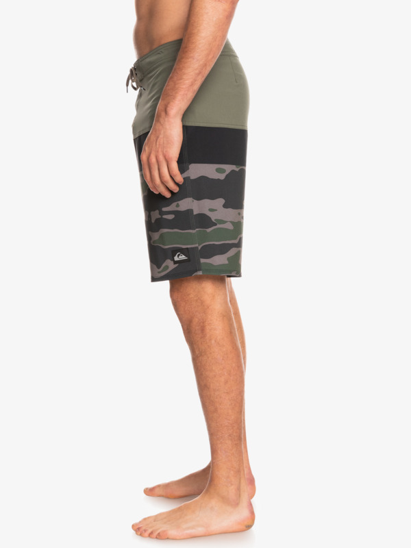 Surfsilk Panel 20" - Boardshorts for Young Men  EQYBS04659