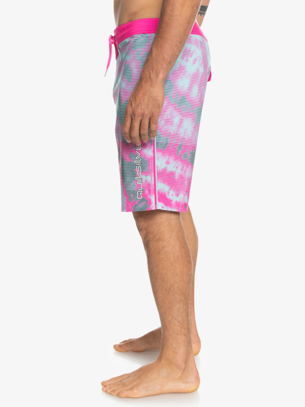 Surfsilk Massive 20" - Boardshorts for Young Men  EQYBS04661