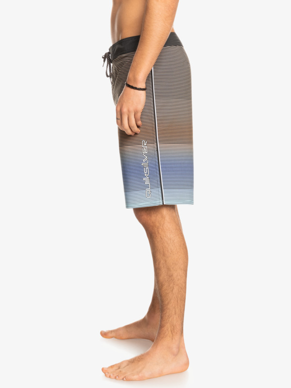 Surfsilk Massive 20" - Boardshorts for Young Men  EQYBS04661