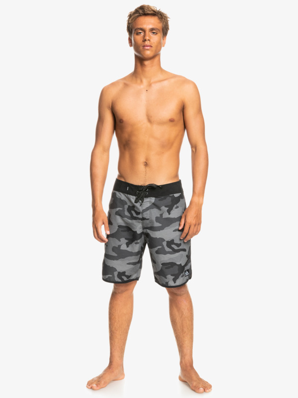 Everyday Scallop 19" - Board Shorts for Men EQYBS04678