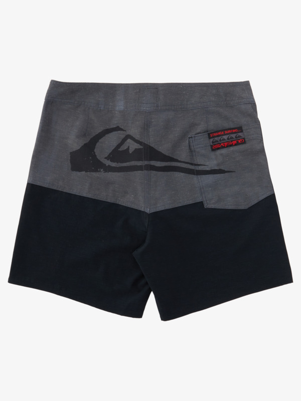 Quiksilver x Stranger Things Butt Logo 1986 17" 2022 - Board Shorts for Men  EQYBS04746
