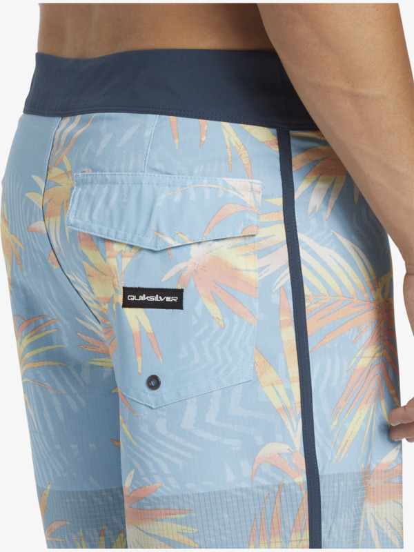 Highlite Scallop 19" - Board Shorts for Men  EQYBS04761