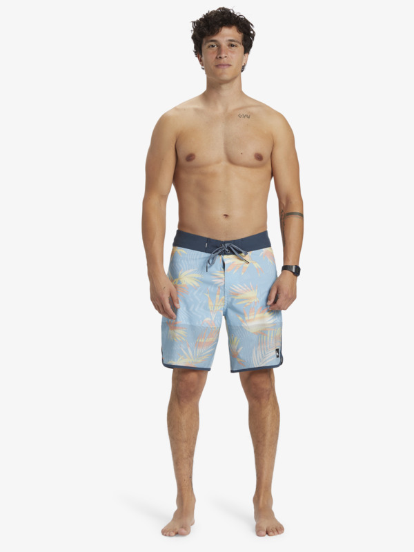 Highlite Scallop 19" - Board Shorts for Men  EQYBS04761