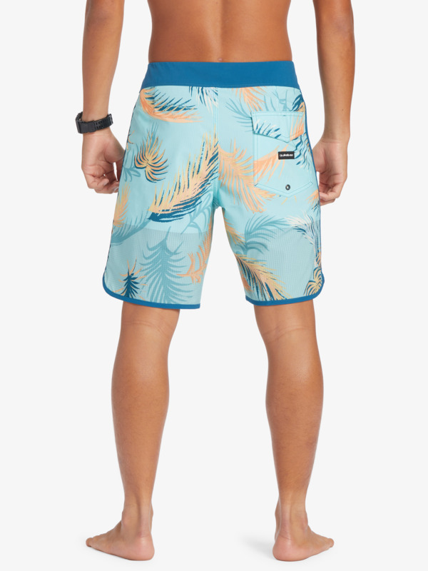Highlite Scallop 19" - Board Shorts for Men  EQYBS04761